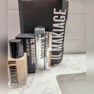 IL MAKIAGE Makeup Bundle Including Woke Up Like This And Fu*k Im Flawless